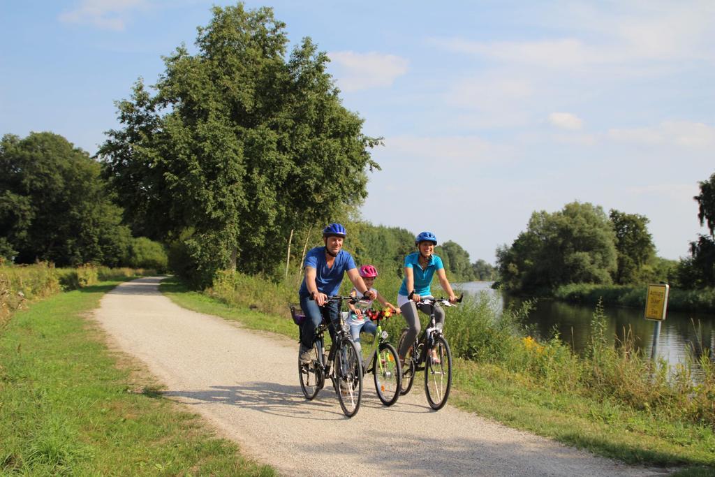 Gaestehaus Suedheide Hambuhren Bagian luar foto